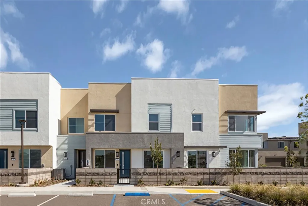 Additional image 2 of 3679 W S. Eichler Paseo Unit 2, Ontario, CA 91761