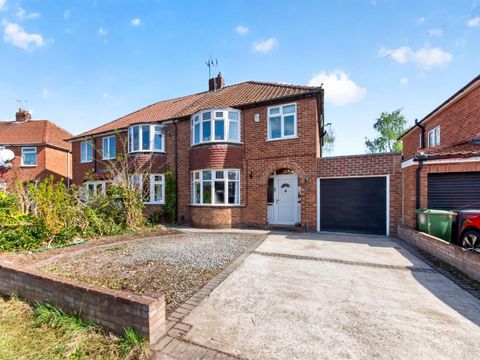Manor Way, Rawcliffe, York YO30