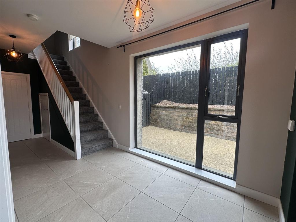 Additional image 2 of 4 bed detached house to rentRockland View, Ballyclare BT39
