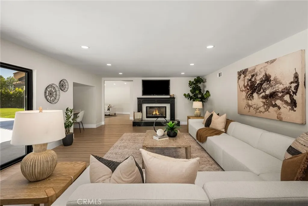 Additional image 96 of 10282 Old Lamplighter, Villa Park, CA 92861