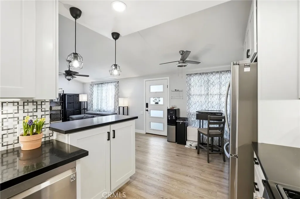 Additional image 55 of 19237 Avenue Of The Oaks Unit B, Newhall, CA 91321
