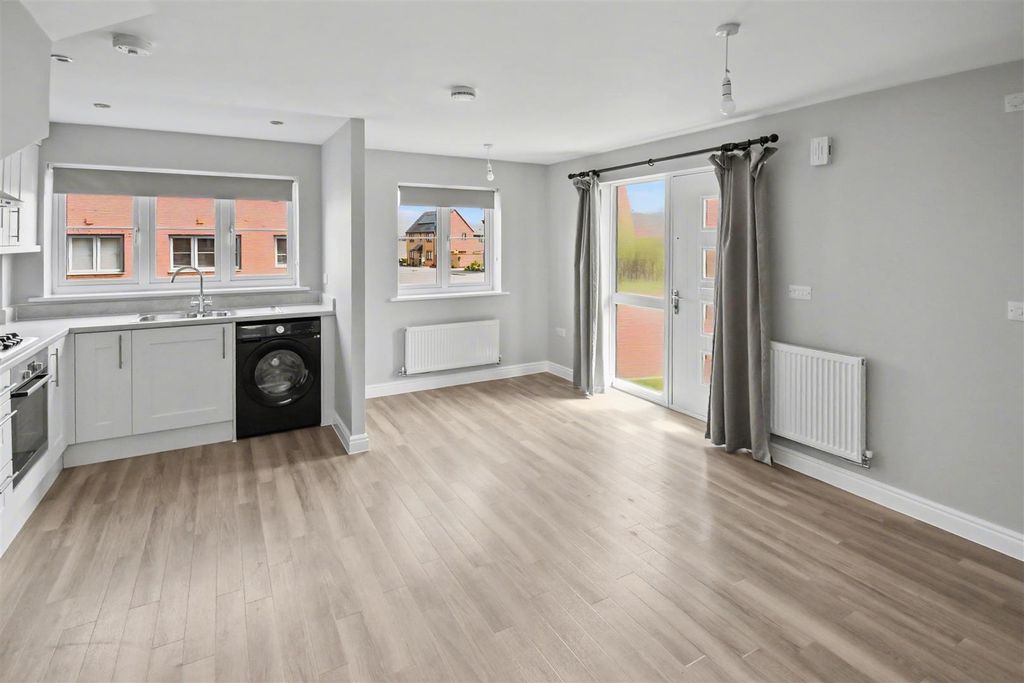 Additional image 5 of 1 bed semi-detached house to rentRedwing Place, Corby NN17