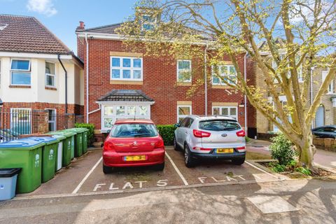 Roberts Road, Southampton, Hampshire SO15