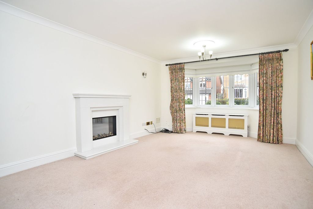 Additional image 2 of 5 bed detached house to rentBarnwell Crescent, Harrogate HG2