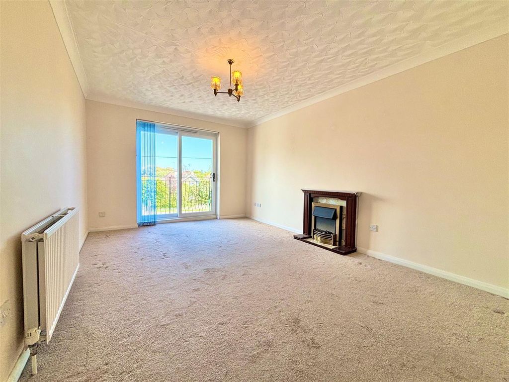 Additional image 2 of 2 bed flat to rentSteyne Road, Bembridge PO35