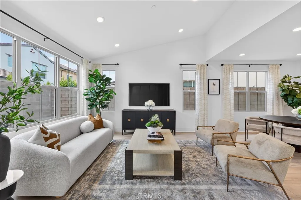 Additional image 7 of 155 Somera, Irvine, CA 92602