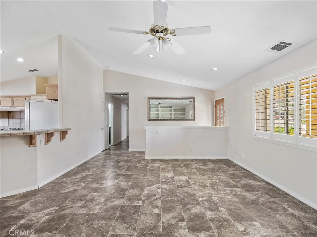 Additional image 6 of 16992 Joshua Rd, Apple Valley, CA 92307