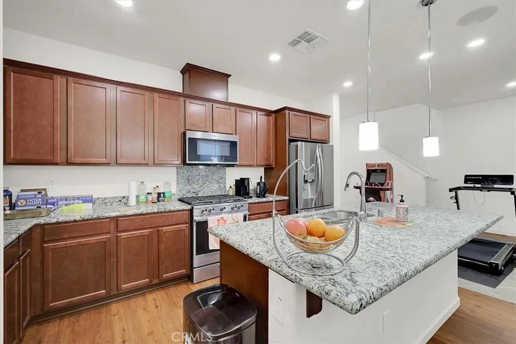 Additional image 12 of 9925 Del Surf Ln, Elk Grove, CA 95757