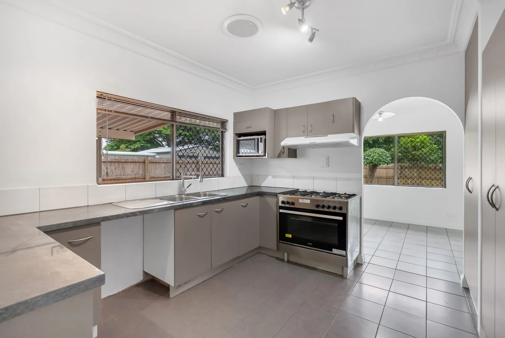 Additional image 8 of 38-40 Lyndel Drive, Woree QLD 4868