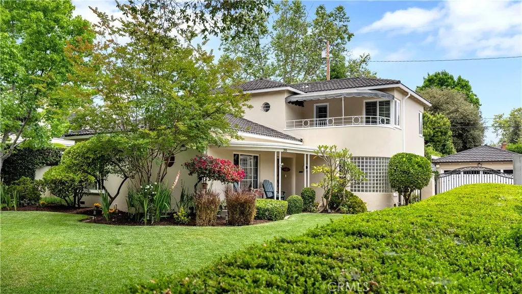 2105 N Heliotrope Drive, Santa Ana, CA 92706