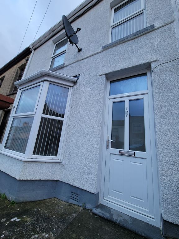 Semi-detached bungalow to rentNeath SA11