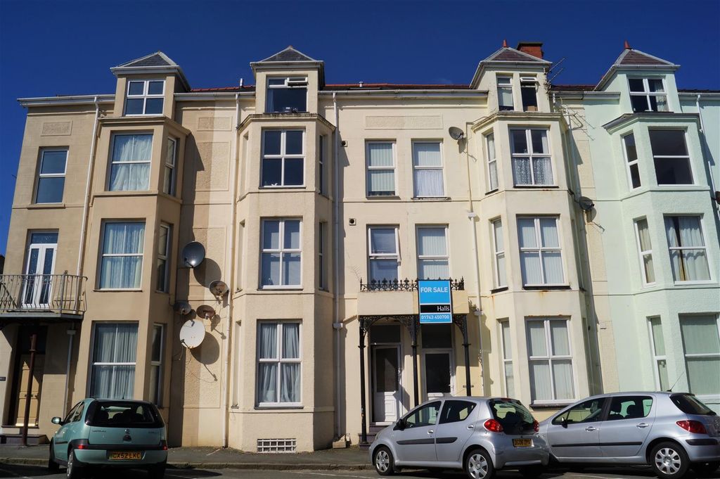 Additional image 10 of 1 bed flat to rentChurton Street, Pwllheli LL53