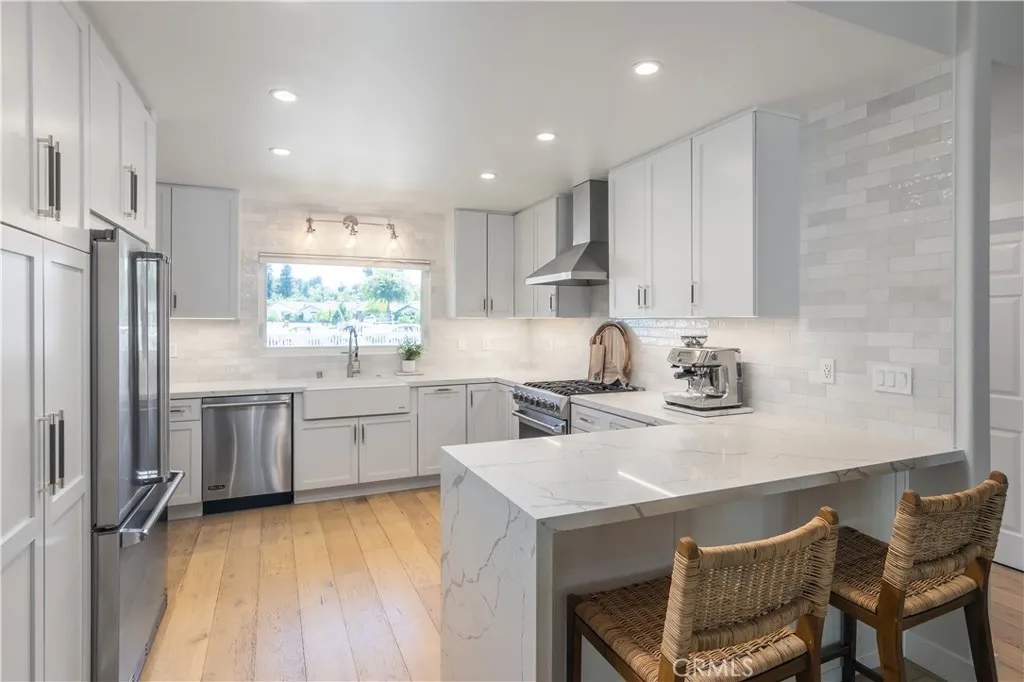 Additional image 11 of 23265 Sylvan St, Woodland Hills, CA 91367