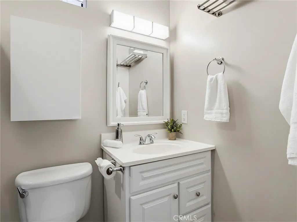 Additional image 89 of 5233 Lemp Avenue, Valley Village, CA 91601
