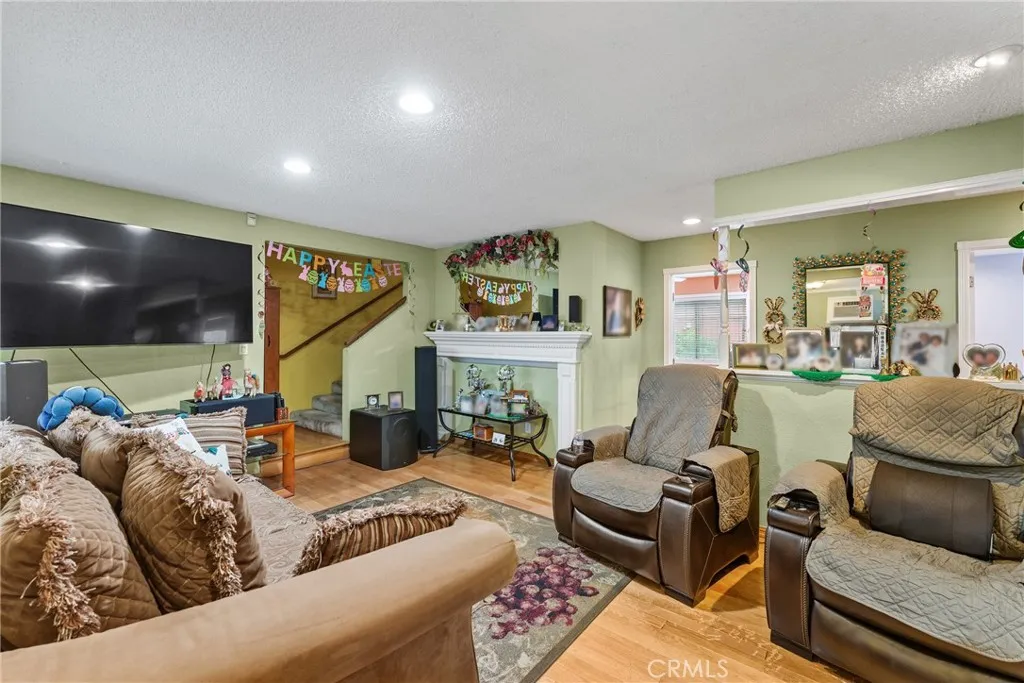 Additional image 37 of 3812 Middlebury St, Los Angeles, CA 90004