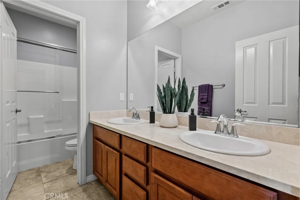 Additional image 94 of 24557 Rosette Ln, Valencia, CA 91354