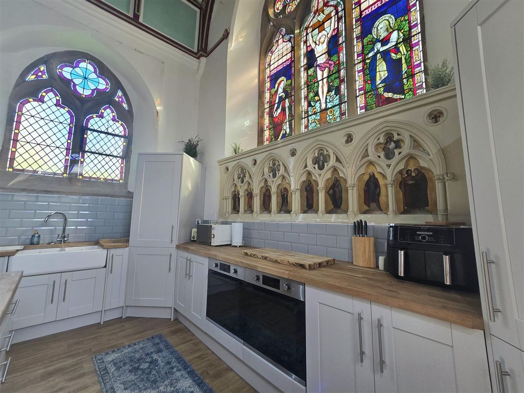 Additional image 8 of 7 bed detached house to rentChurch Lane, Middleton St. George, Darlington DL2