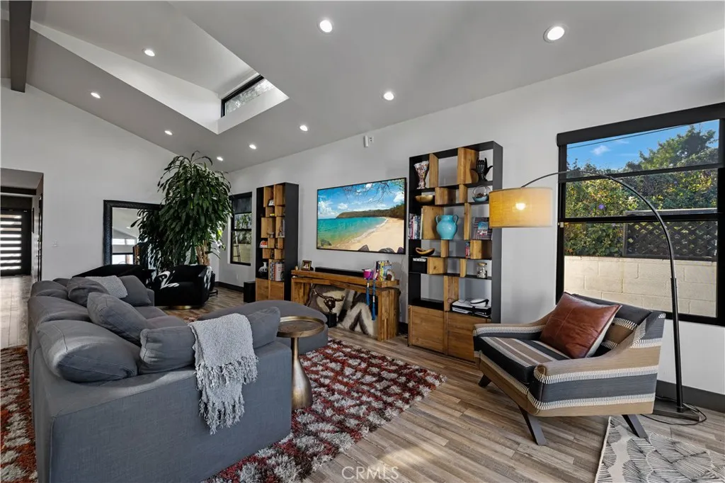 Additional image 90 of 17929 Martha Street, Encino, CA 91316