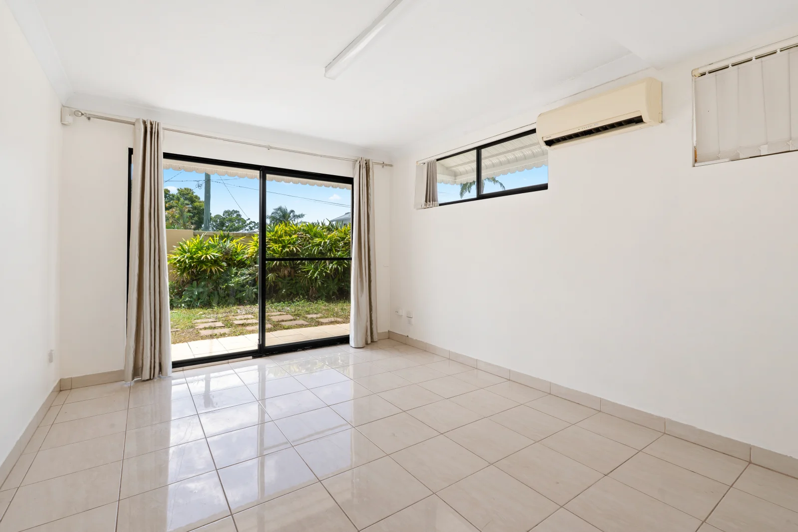 Additional image 9 of 12 Raymond Avenue, Bundall QLD 4217