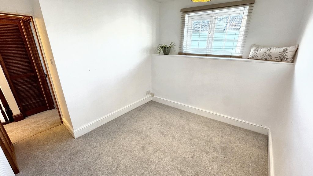 Additional image 13 of 3 bed semi-detached house to rentElborough Avenue, Bristol BS49