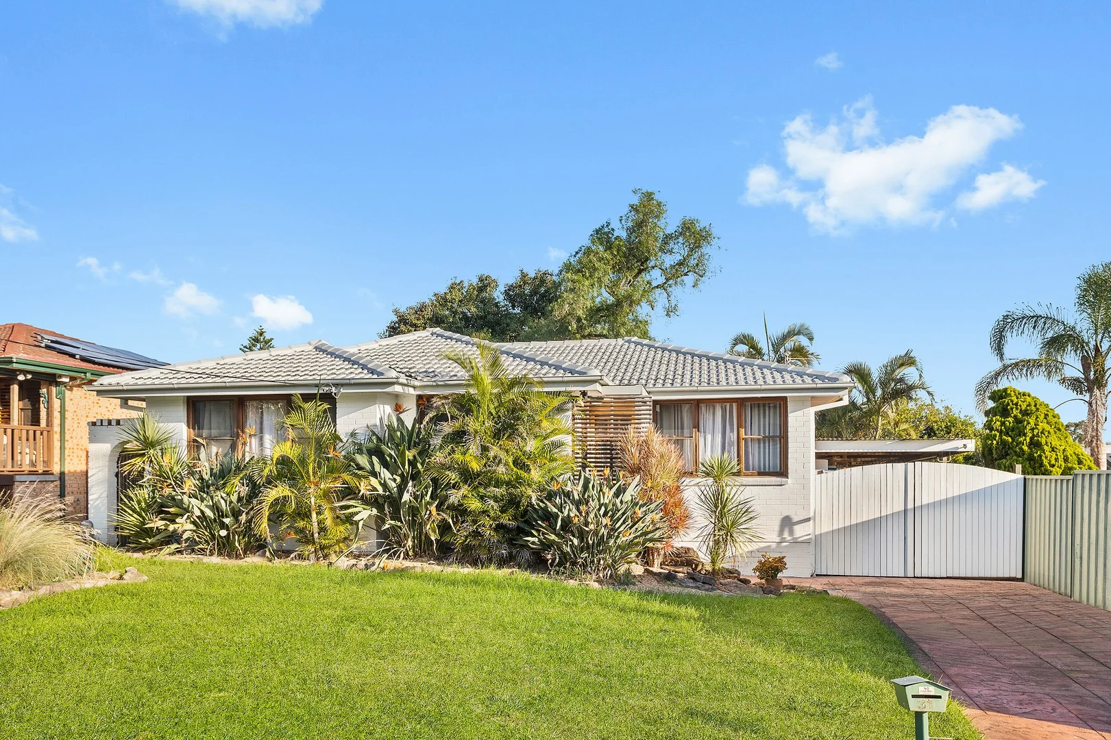 31 Rowley Avenue, Mount Warrigal NSW 2528