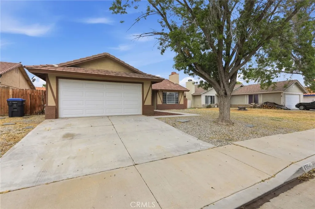 Additional image 3 of 43941 Maria Ct, Lancaster, CA 93535