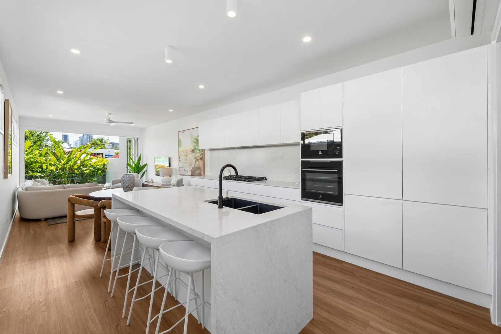 Additional image 16 of 5A Bondi Avenue, Mermaid Beach QLD 4218