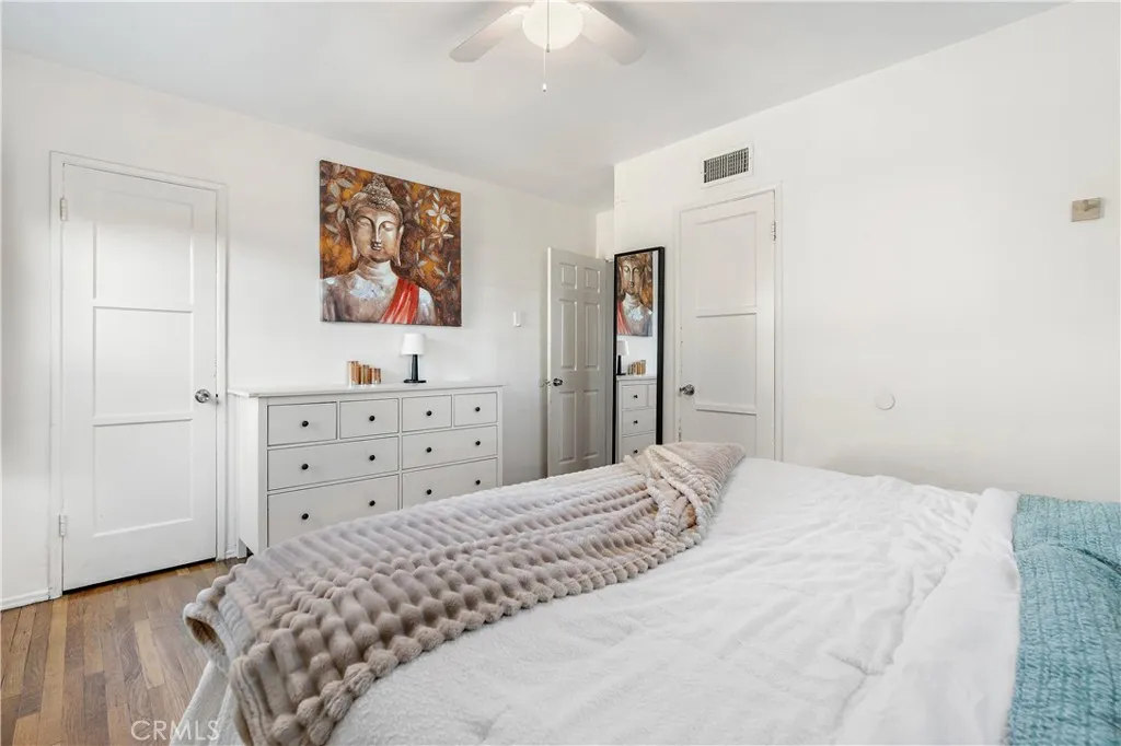 Additional image 12 of 17145 Strathern Street, Lake Balboa, CA 91406