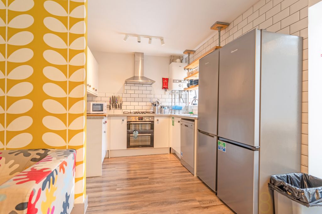 Additional image 3 of 6 bed end terrace house to rentBevendean Crescent, Brighton BN2