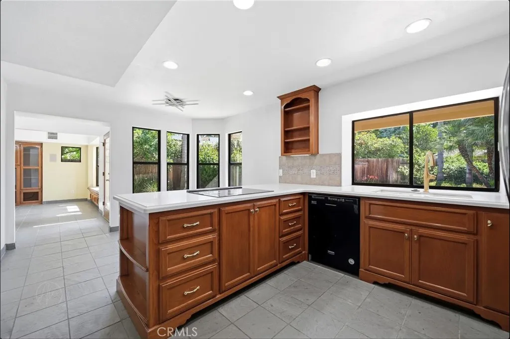 Additional image 46 of 9613 Red Oak Court, Bakersfield, CA 93311