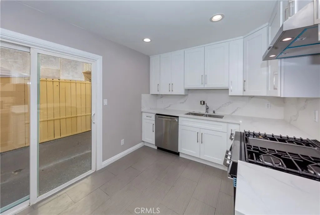 Additional image 40 of 14937 Sherman Way Unit 5, Van Nuys, CA 91405