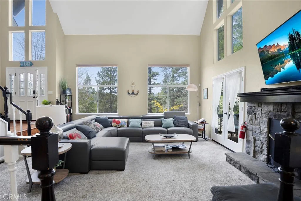 Additional image 8 of 163 S Grass Valley Rd, Lake Arrowhead, CA 92352