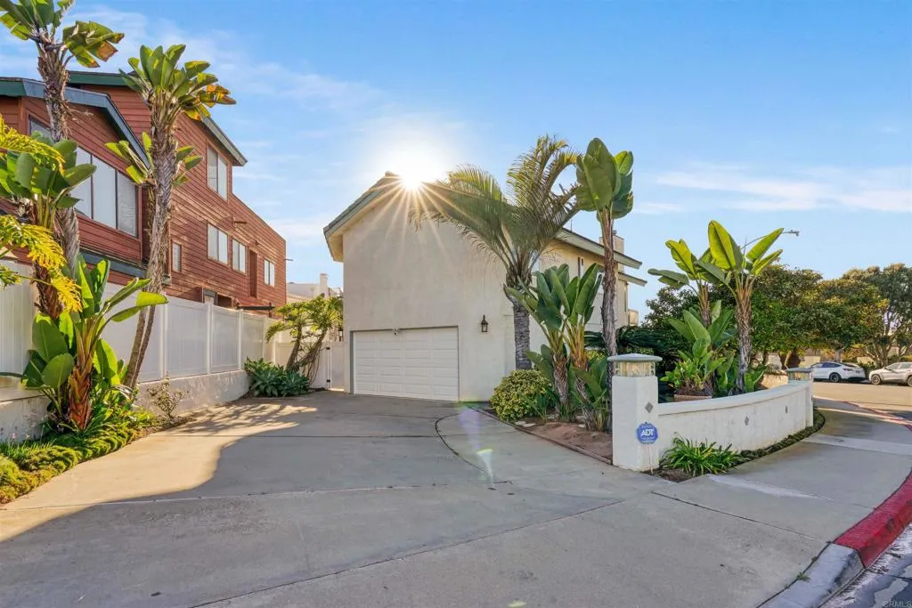 Additional image 62 of 2438 Ocean Street, Carlsbad, CA 92008