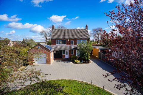 Hill Road, Costessey, Norwich NR5