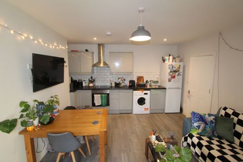 Wharncliffe Road, Sheffield S10