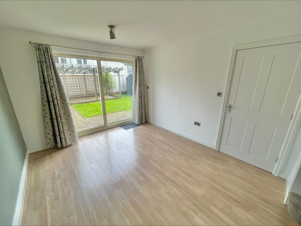 Additional image 2 of 3 bed detached house to rentOld Conway Road, Colwyn Bay LL28