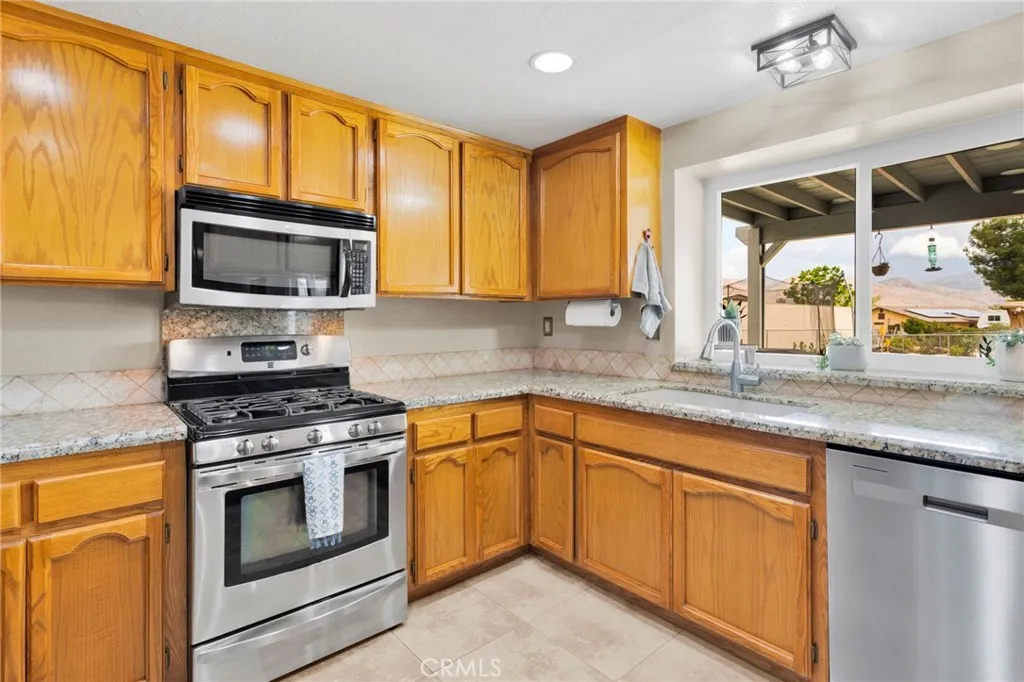 Additional image 19 of 8173 Mono Dr, Hesperia, CA 92345