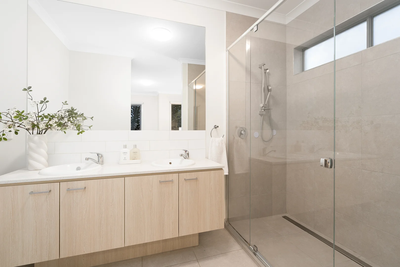 14 Sovereign Drive, Mount Duneed VIC 3217 photo 3