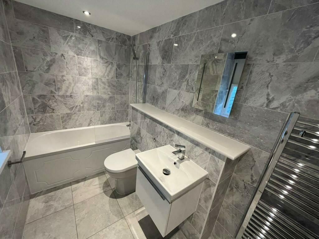 3 bed flat to rentSt. Marys Gate, Derby DE1 photo 5