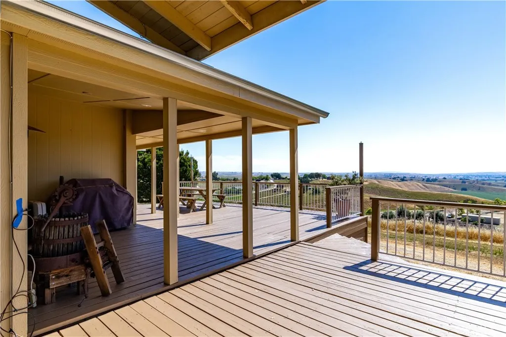 Additional image 134 of 1876 Rancho Lomas Way, San Miguel, CA 93451