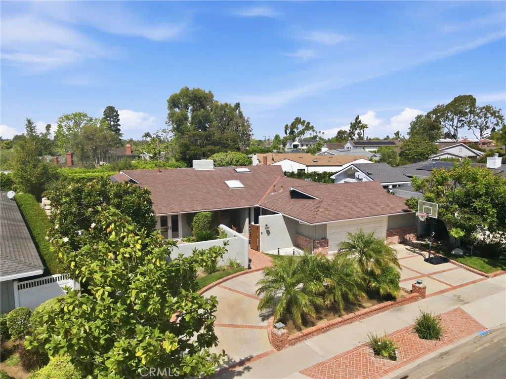 Additional image 2 of 1633 Santiago Dr, Newport Beach, CA 92660