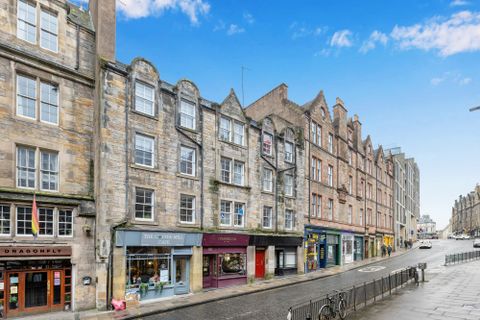 12 Aitchisons Close, 58 West Port, Grassmarket, Edinburgh EH1