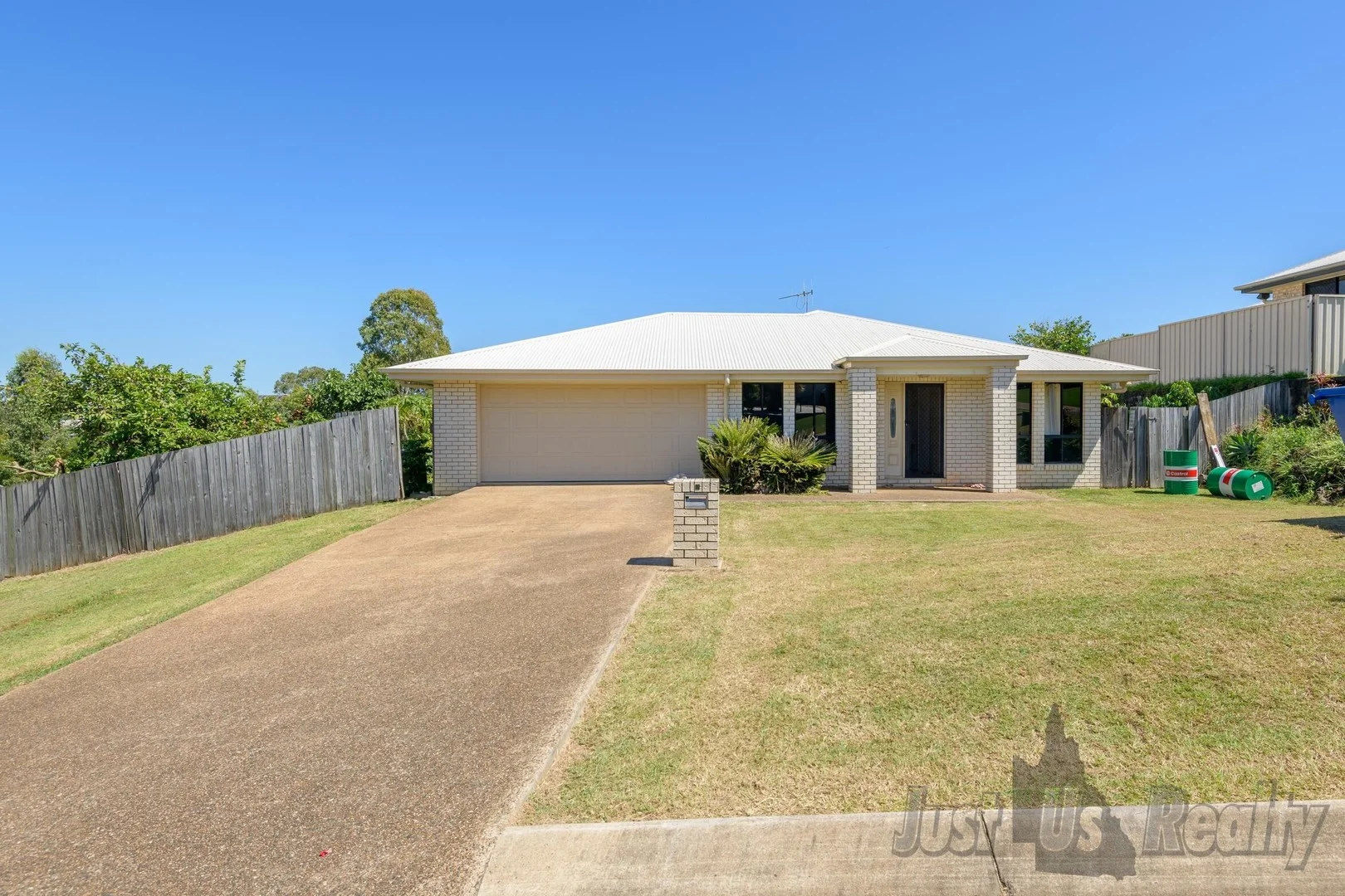 1 Wedgeleaf Place, Ashfield QLD 4670