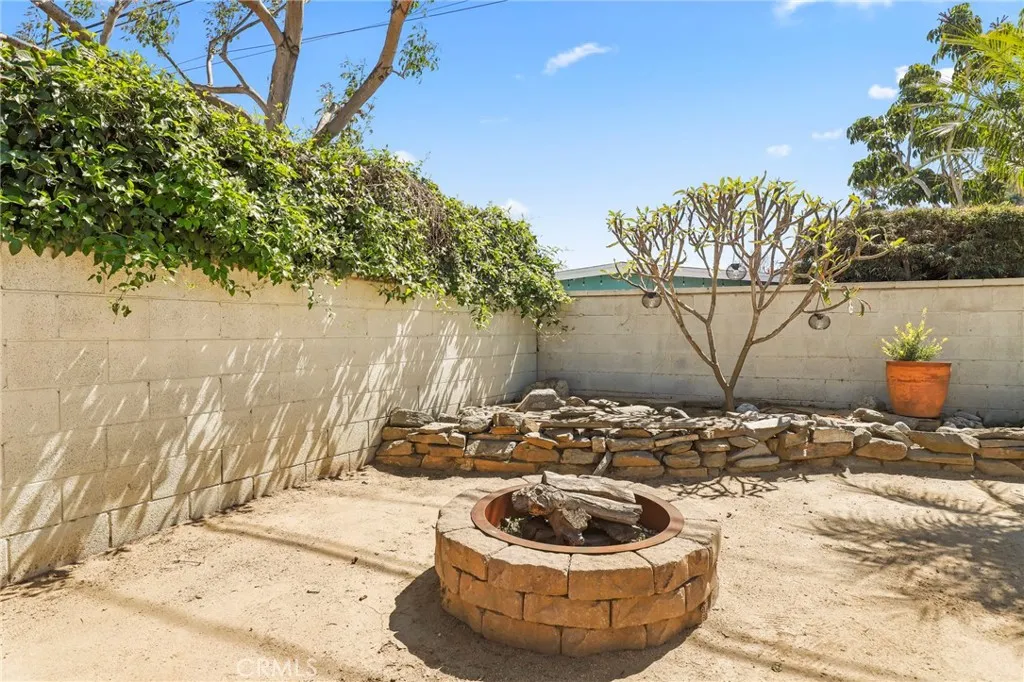 5640 E Deborah St, Long Beach, CA 90815