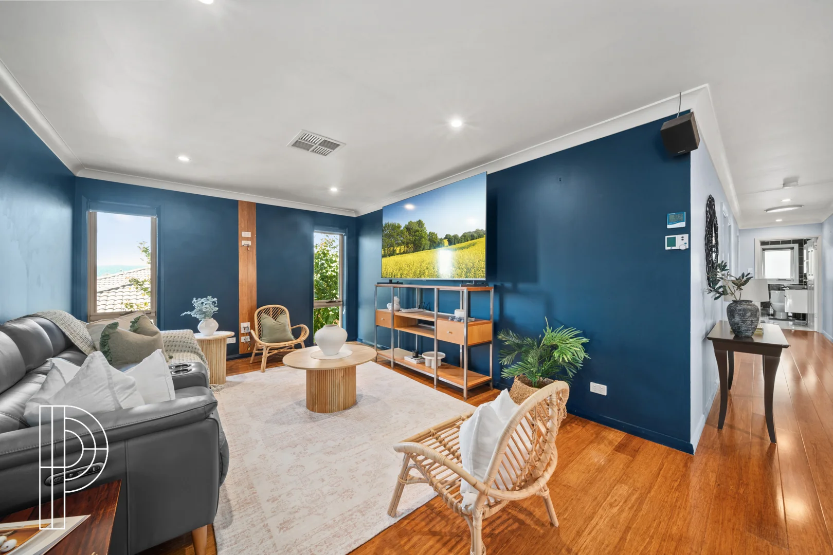 9 Beard Close, Karabar NSW 2620 photo 2