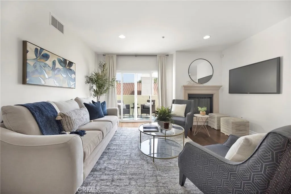 Additional image 2 of 1726 S Bentley Avenue Unit PH3, Los Angeles, CA 90025