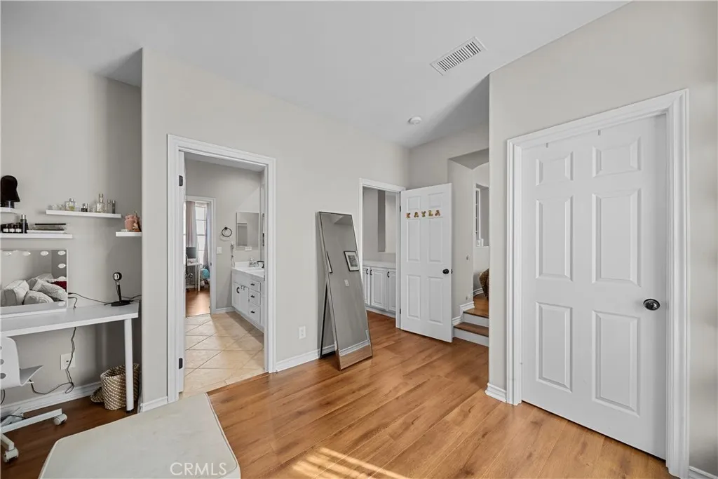 Additional image 130 of 23912 Lakeside Road, Valencia, CA 91355