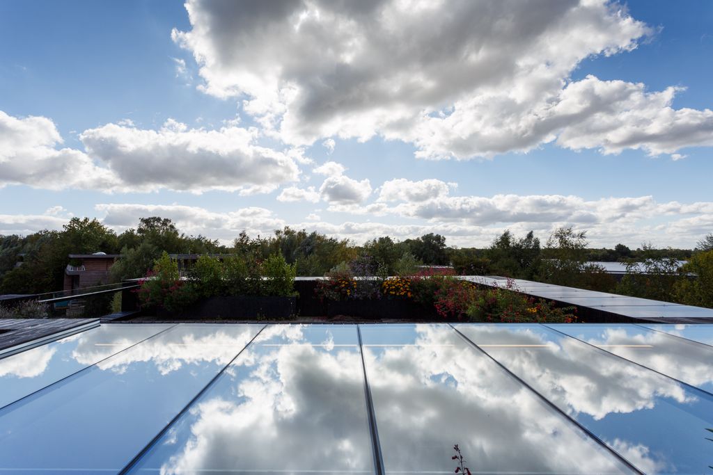 Additional image 8 of 4 bed villa to rentThe Glasshouse, 2 Huntsmans Causeway, Coln Waters, Lechlade, Gloucestershire GL7