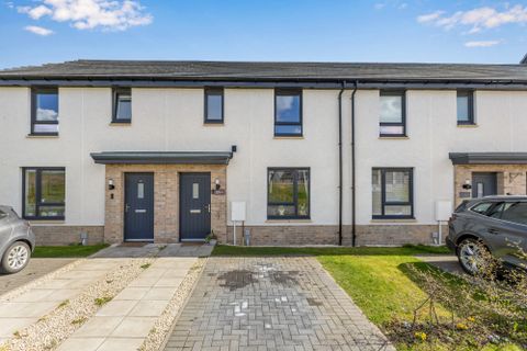 27 Arkaig Gardens, Burdiehouse, Edinburgh EH17