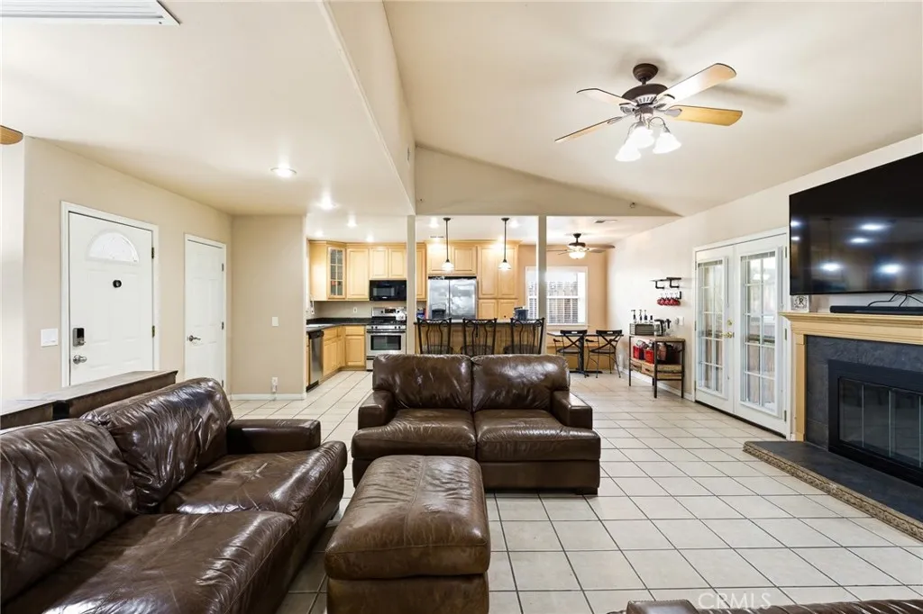 Additional image 4 of 226 Hartzell Avenue, Redlands, CA 92374